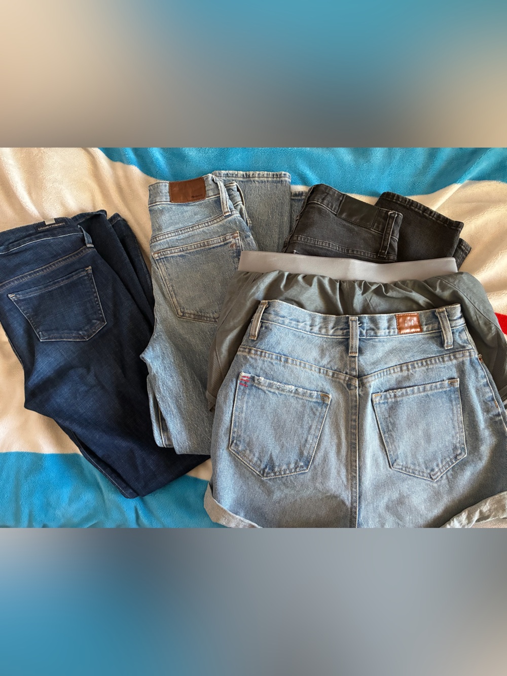 BDG urban outfitters Mom High-Rise Denim Shorts, Madewell jeans, bundle size 26